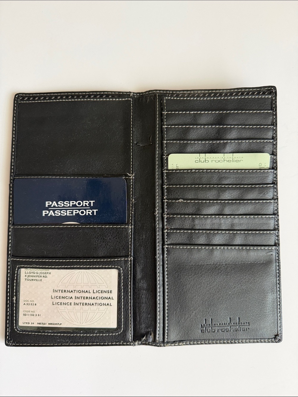 Black Travel Card & Key Organizer with Plane Emblem - Picture 2 of 6